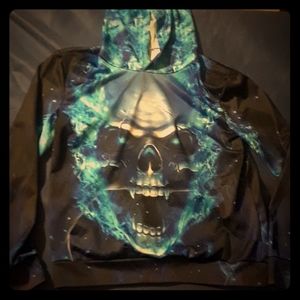 Skull wind breaker shirt with hood